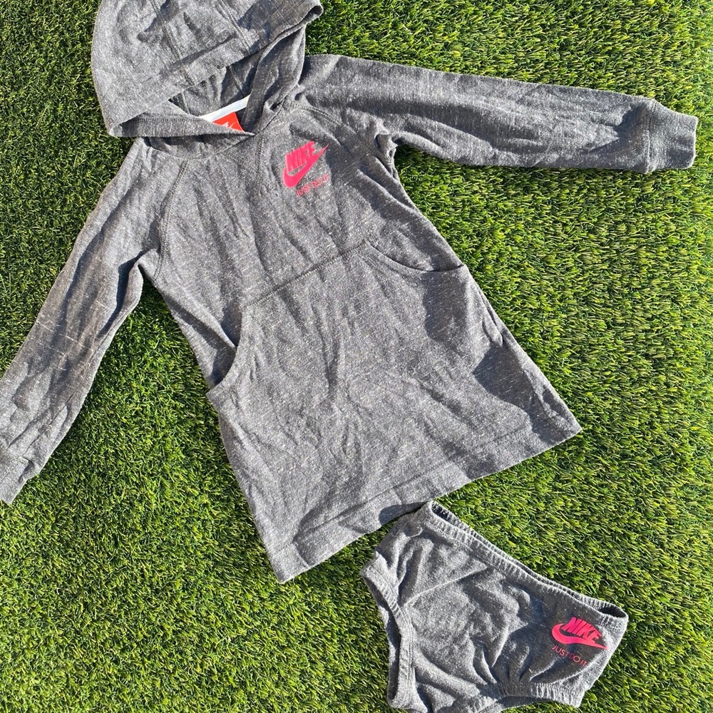Girls Nike Dress w/ bloomer